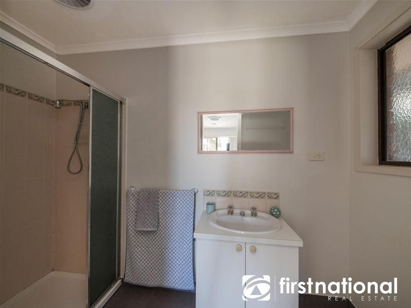 10 Ashton Rise, Narre Warren South VIC 3805