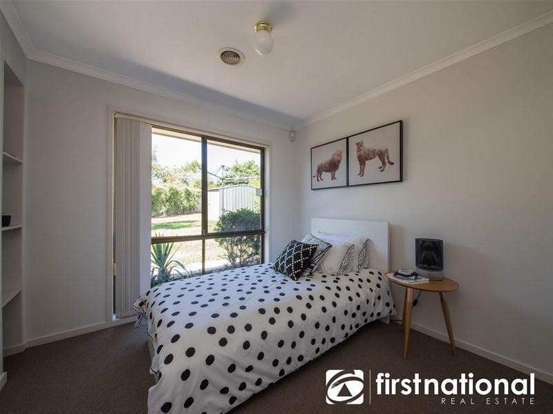 10 Ashton Rise, Narre Warren South VIC 3805