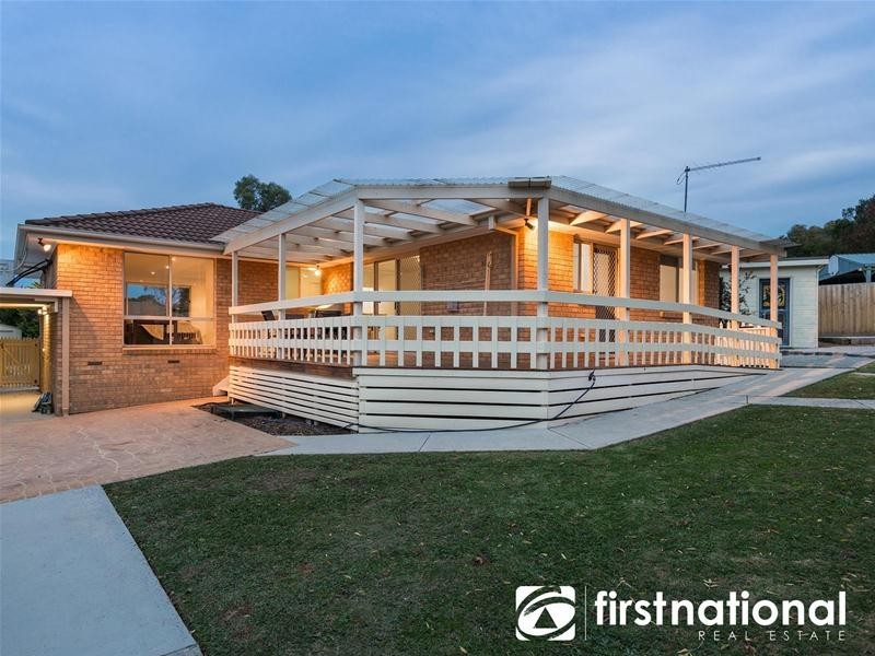 5 Owen Court, Pakenham VIC 3810