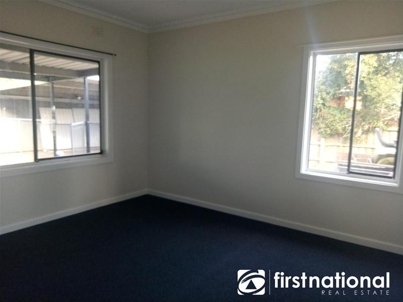 4 Savage Street, Pakenham VIC 3810