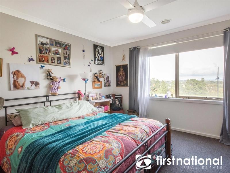 35 Atlantic Drive, Pakenham VIC 3810