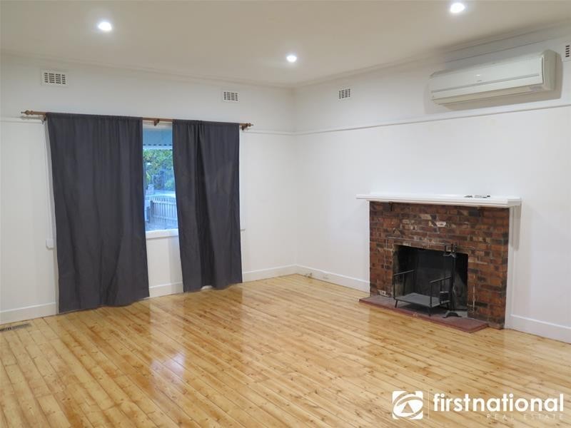 10 James Street, Pakenham VIC 3810