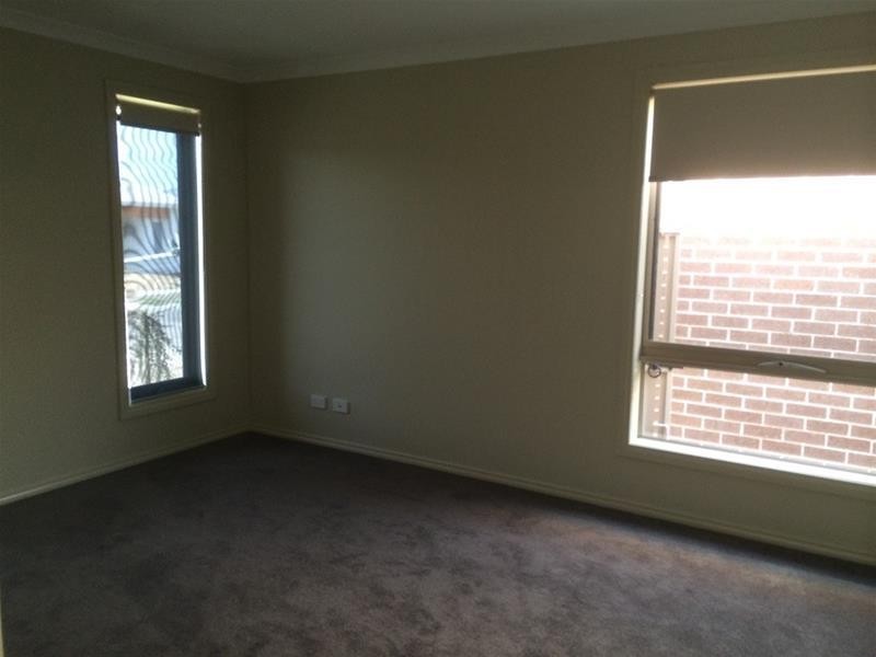 15 Cerise Street, Officer VIC 3809