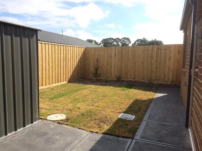 15 Cerise Street, Officer VIC 3809