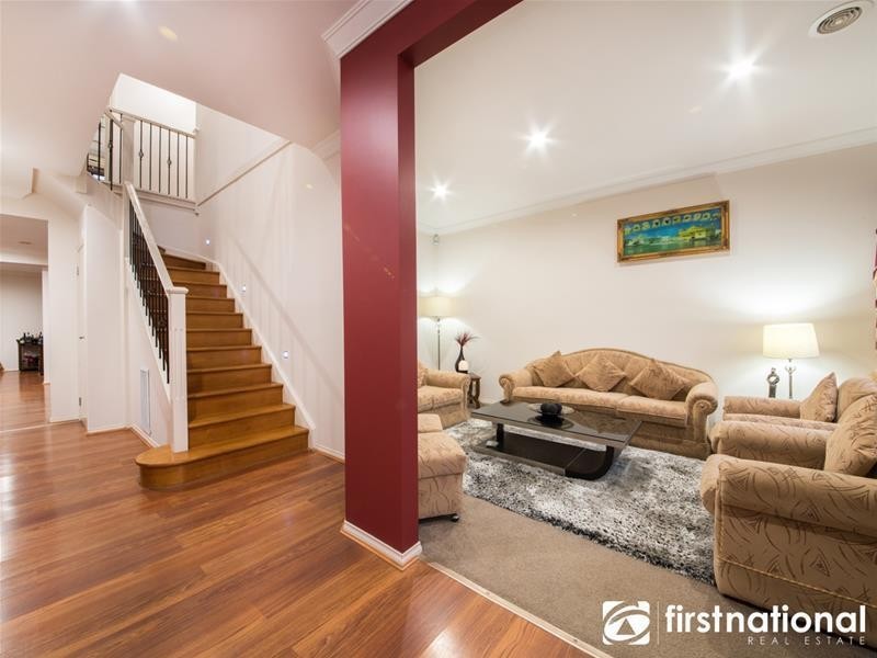 10 Devaney Avenue, Lynbrook VIC 3975