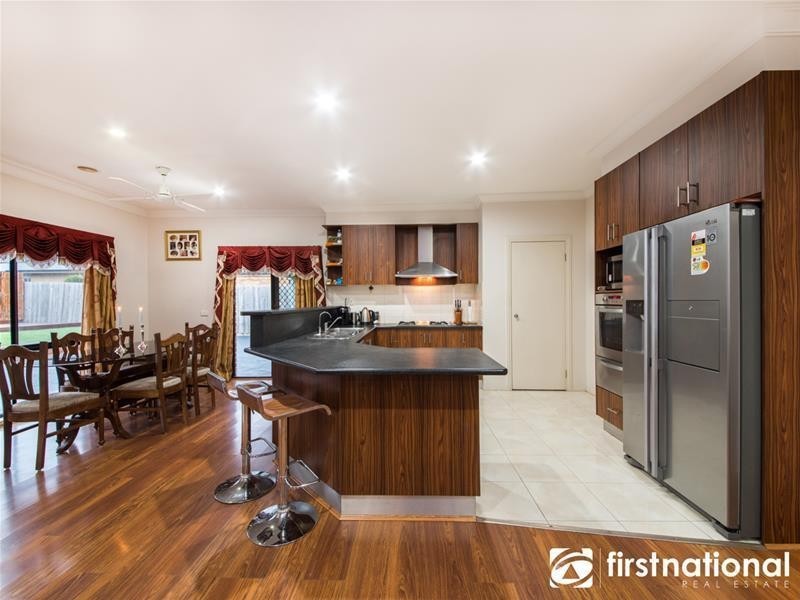 10 Devaney Avenue, Lynbrook VIC 3975