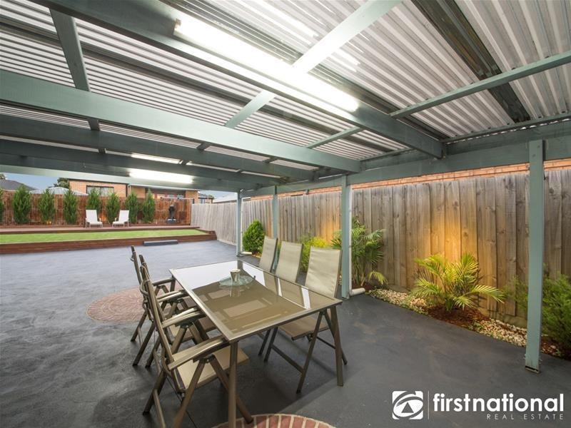 10 Devaney Avenue, Lynbrook VIC 3975