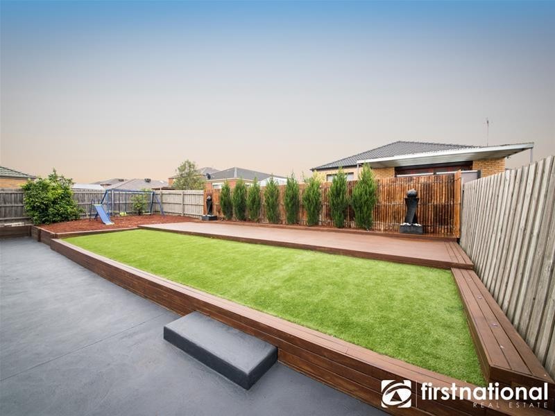 10 Devaney Avenue, Lynbrook VIC 3975