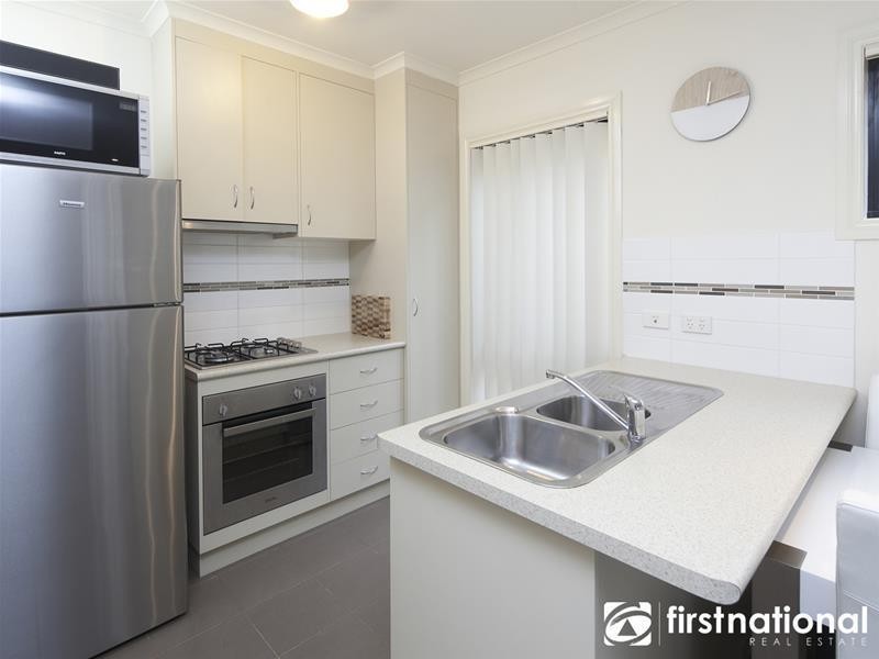 9/103 Army Road, Pakenham VIC 3810
