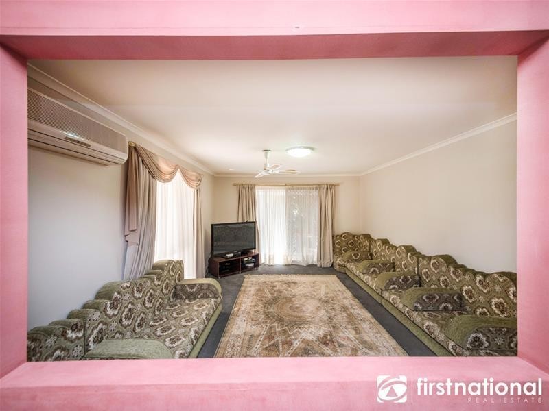 35 James Wyman Place, Hampton Park VIC 3976