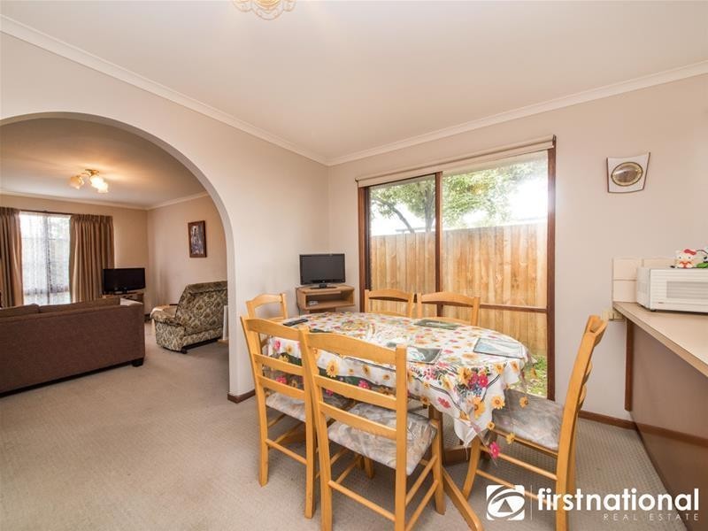 24 Woodlands Crescent, Narre Warren VIC 3805