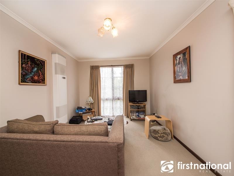 24 Woodlands Crescent, Narre Warren VIC 3805