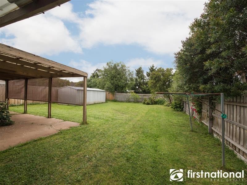 24 Woodlands Crescent, Narre Warren VIC 3805