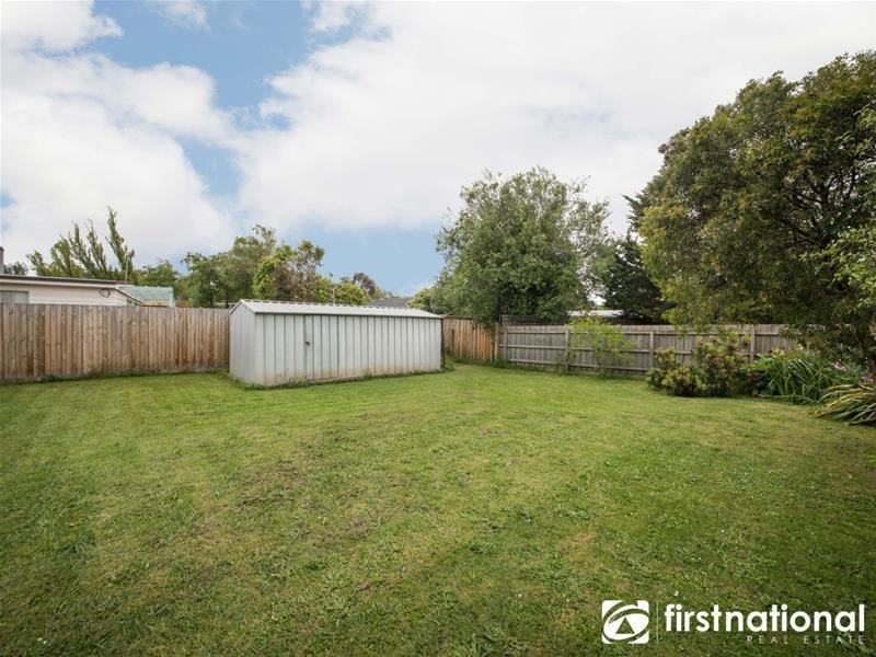 24 Woodlands Crescent, Narre Warren VIC 3805