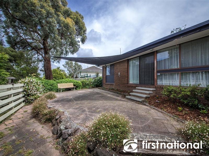11 Ahern Road, Pakenham VIC 3810