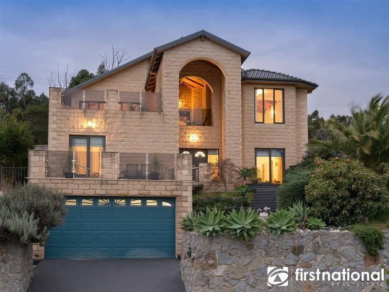 41 Montbrae Circuit, Narre Warren North VIC 3804