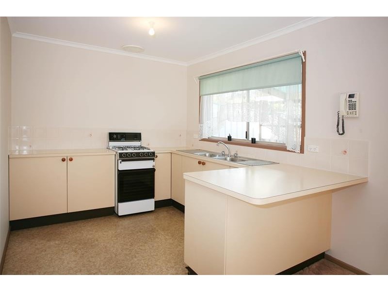 2/8 Aurea Court, Narre Warren VIC 3805