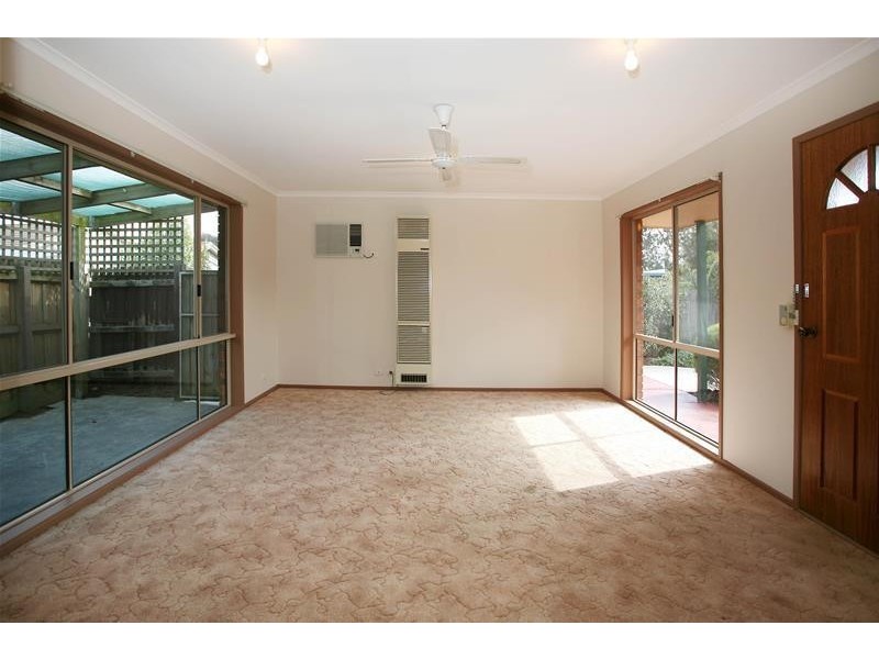 2/8 Aurea Court, Narre Warren VIC 3805