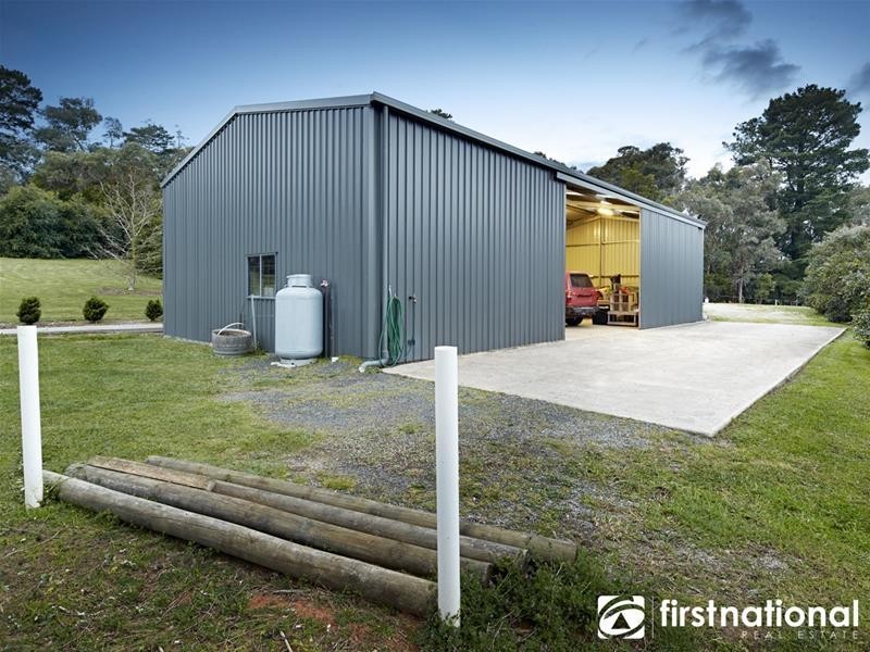 195 Split Rock Road, Beaconsfield Upper VIC 3808