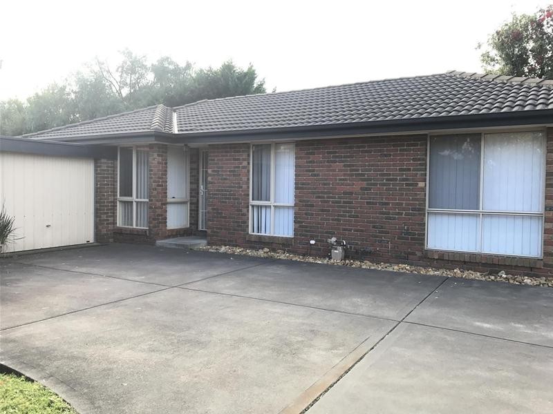 4/45-47 Bemersyde Drive, Berwick VIC 3806