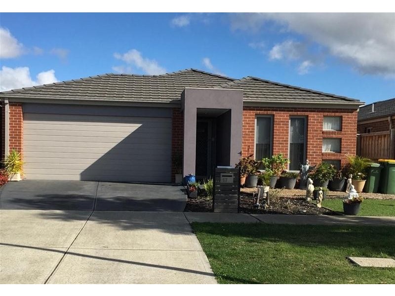 17 Celestine Drive, Officer VIC 3809