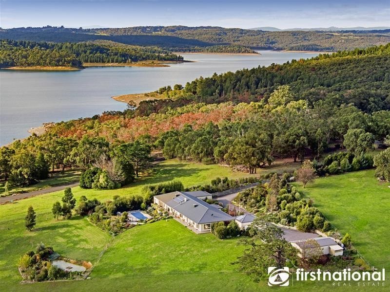 266 Red Hill  Road, Beaconsfield Upper VIC 3808