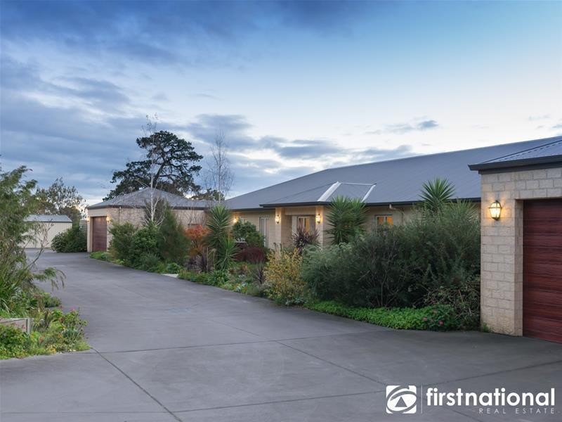 266 Red Hill  Road, Beaconsfield Upper VIC 3808