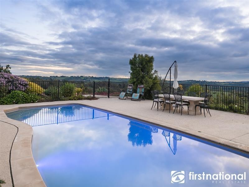 266 Red Hill  Road, Beaconsfield Upper VIC 3808