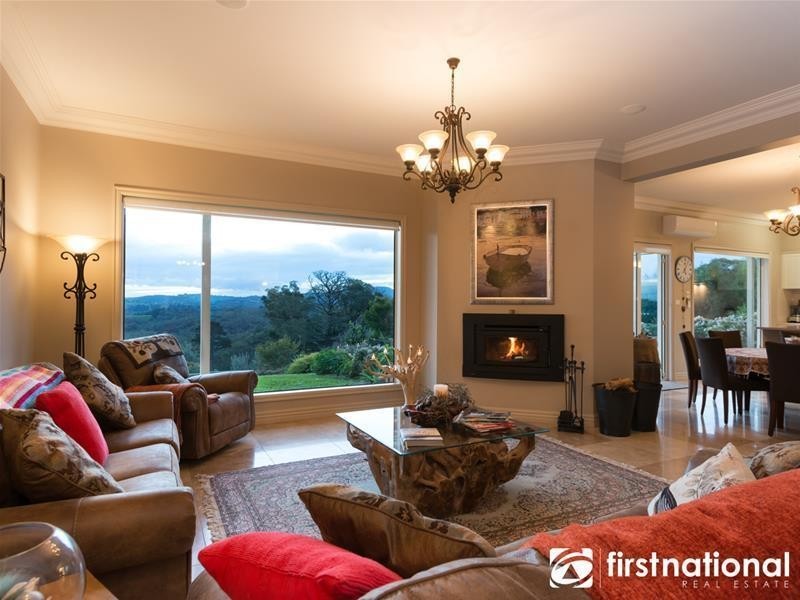 266 Red Hill  Road, Beaconsfield Upper VIC 3808