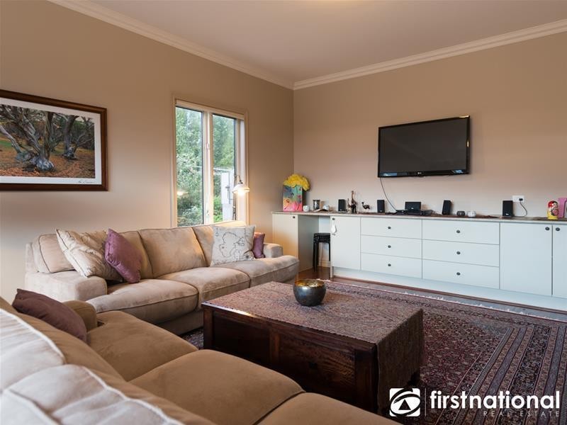 266 Red Hill  Road, Beaconsfield Upper VIC 3808