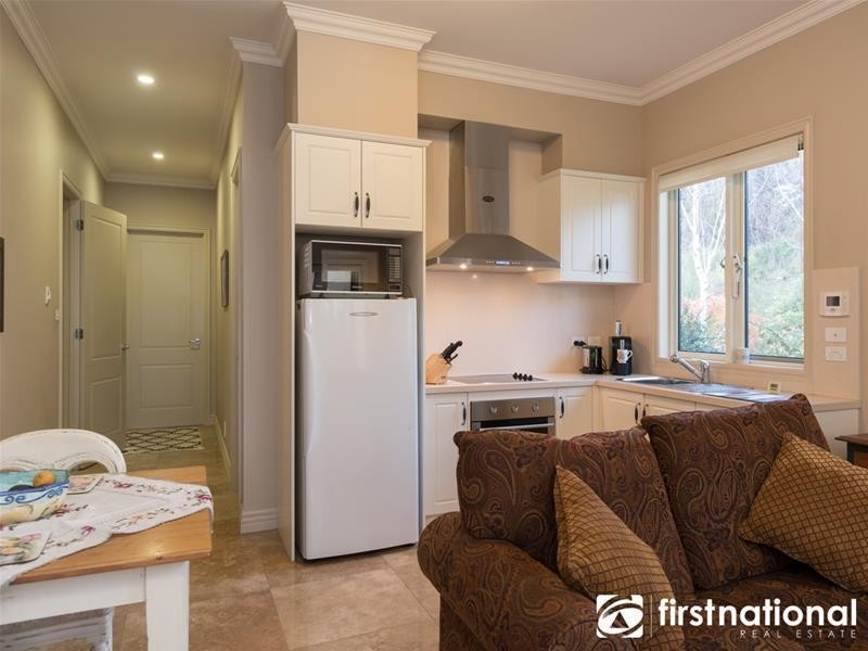 266 Red Hill  Road, Beaconsfield Upper VIC 3808