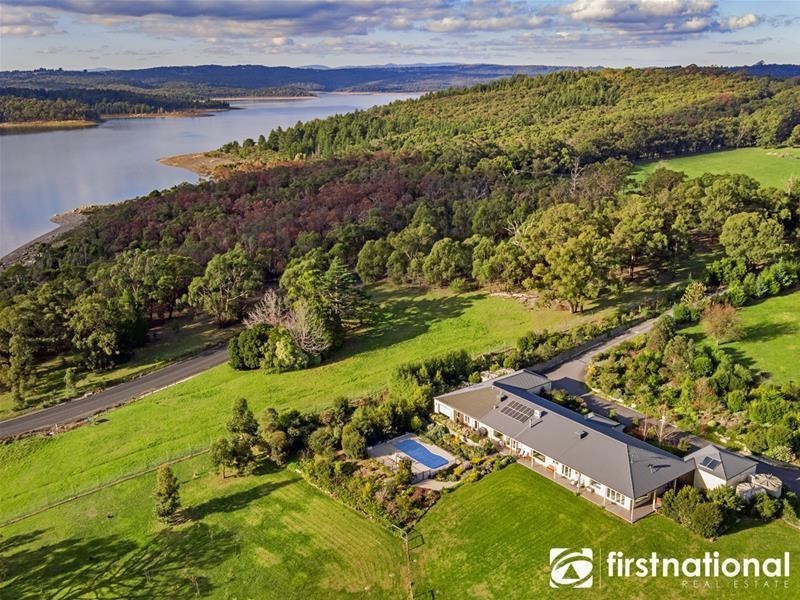 266 Red Hill  Road, Beaconsfield Upper VIC 3808