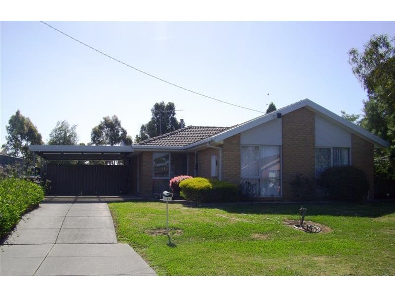 25 Benambra Way, Hampton Park VIC 3976