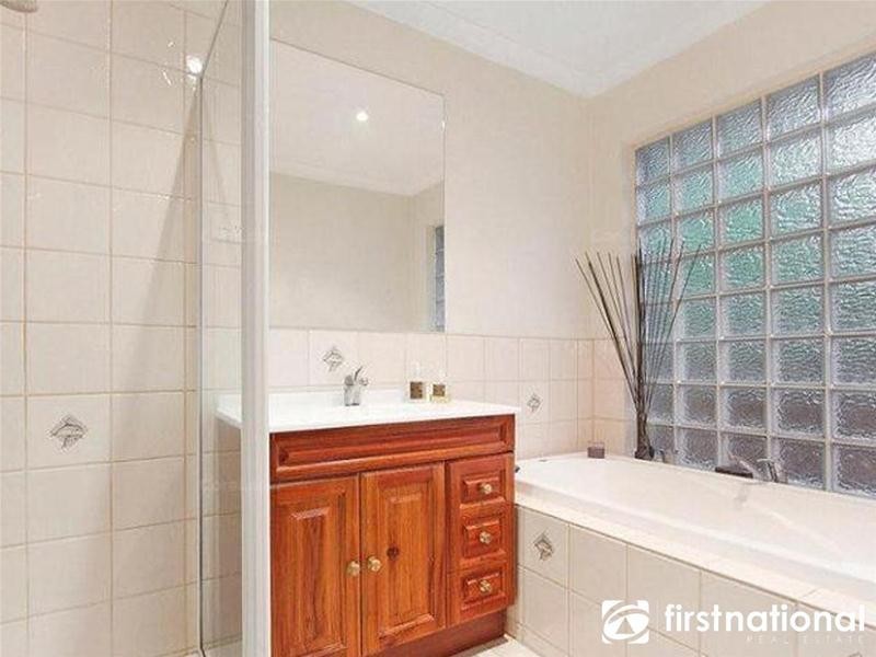 8 Francis Court, Narre Warren VIC 3805