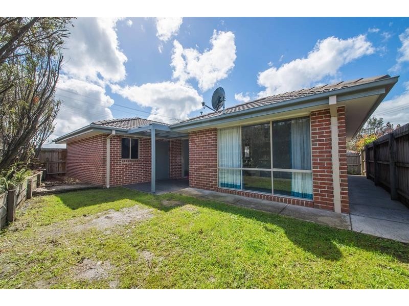1/8 Broadhurst Road, Pakenham VIC 3810