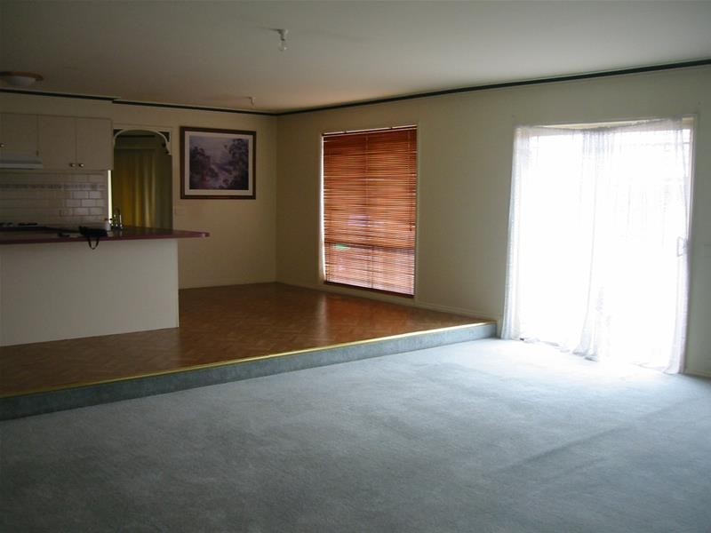 37 Ralph Crescent, Hampton Park VIC 3976