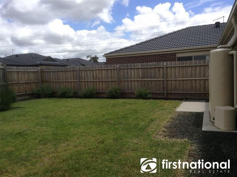 7/3-5 Melissa Way, Pakenham VIC 3810