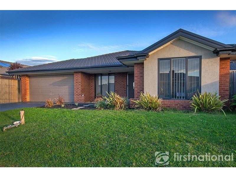 9 Gallery Way, Pakenham VIC 3810