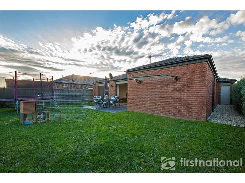 9 Gallery Way, Pakenham VIC 3810