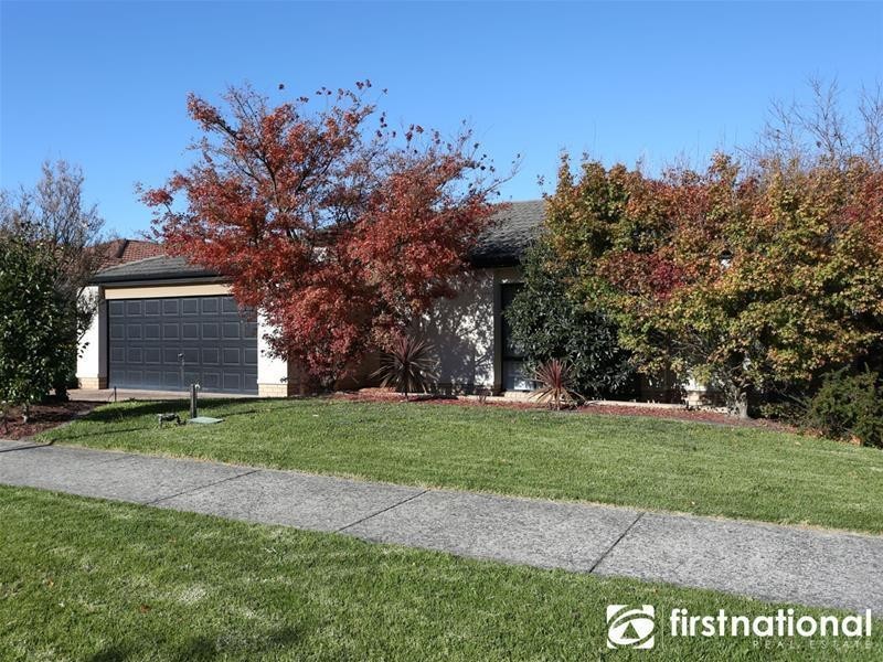 40 Fieldstone Boulevard, Beaconsfield VIC 3807