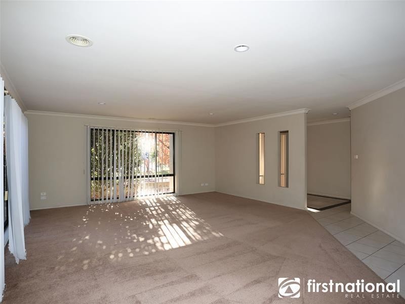 40 Fieldstone Boulevard, Beaconsfield VIC 3807