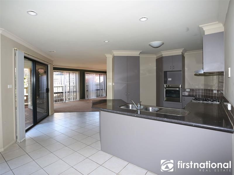 40 Fieldstone Boulevard, Beaconsfield VIC 3807