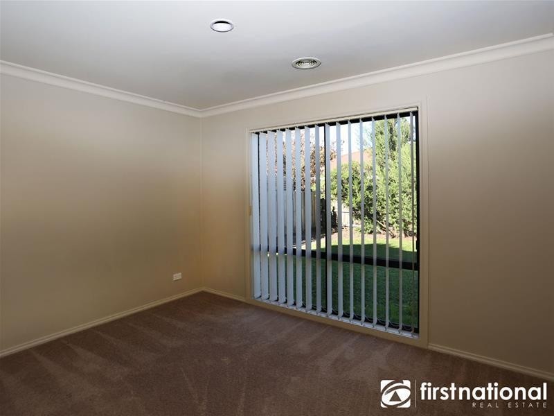 40 Fieldstone Boulevard, Beaconsfield VIC 3807