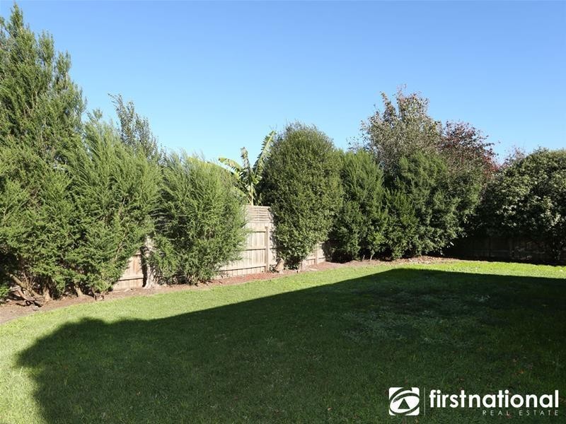 40 Fieldstone Boulevard, Beaconsfield VIC 3807