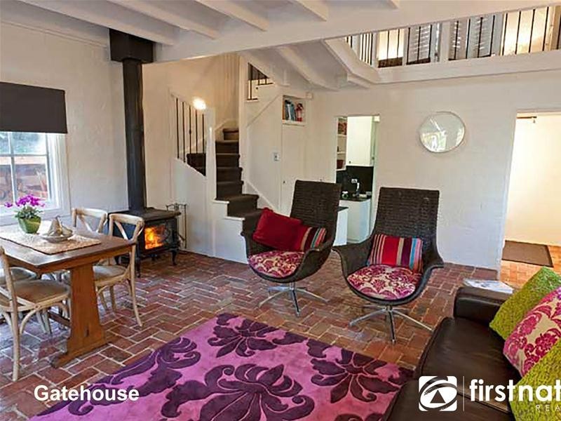 3 Ladd  Square, Emerald VIC 3782