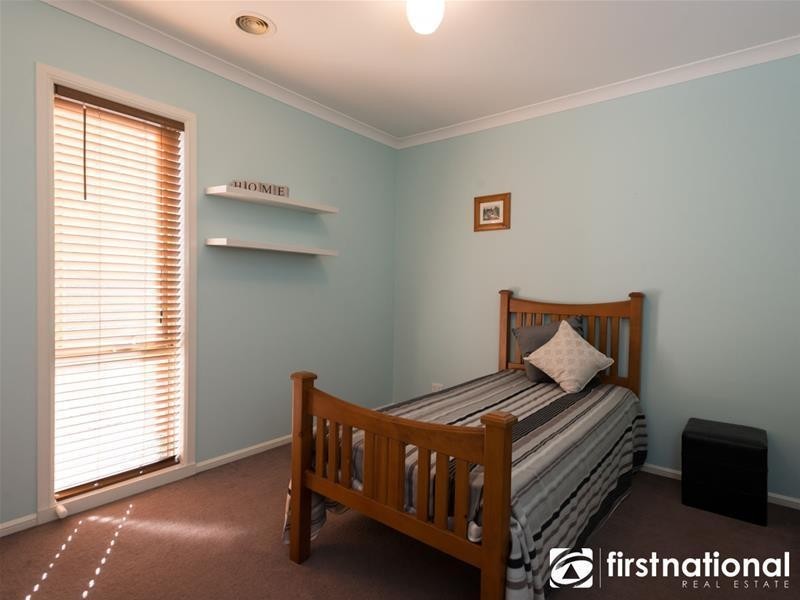 10 Daventry Court, Berwick VIC 3806