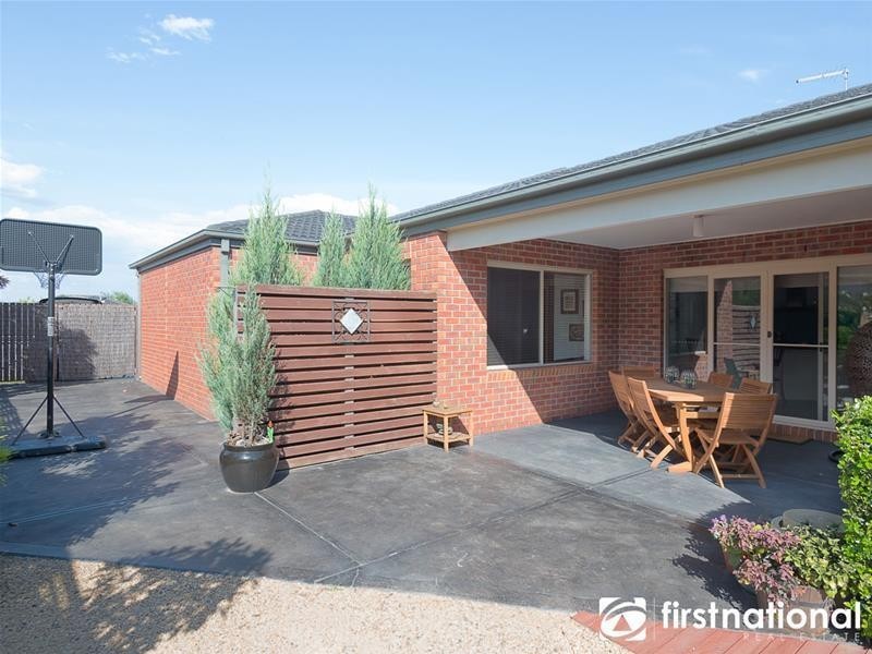 10 Daventry Court, Berwick VIC 3806