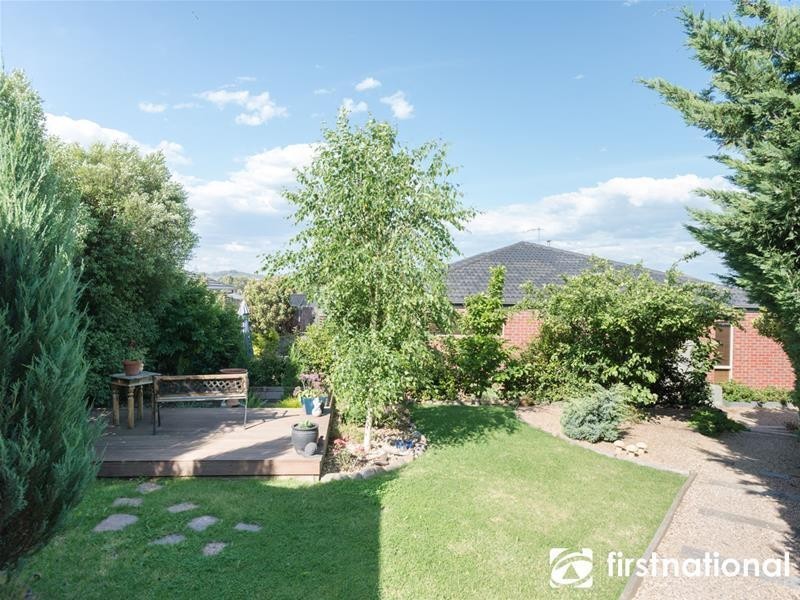 10 Daventry Court, Berwick VIC 3806