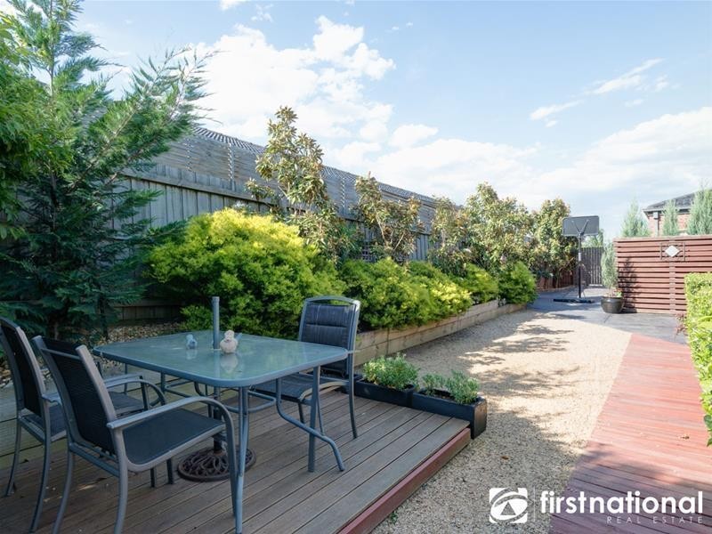 10 Daventry Court, Berwick VIC 3806