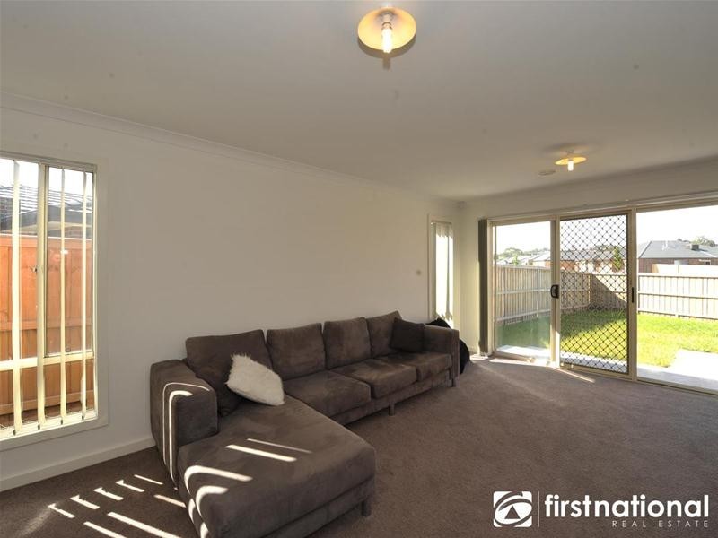 4 Tiffany Close, Pakenham VIC 3810
